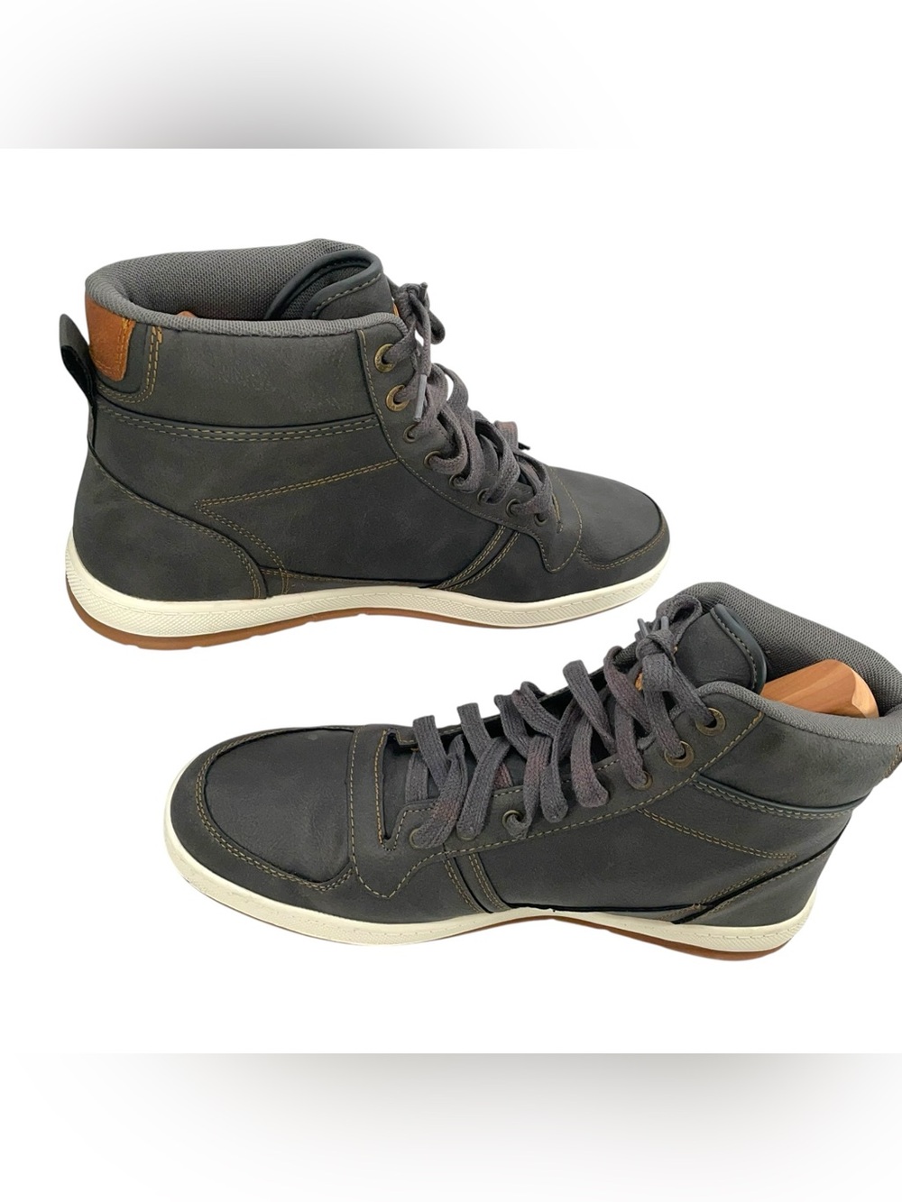 Levi’s Men’s High Top Sneakers Gray Lace Up Casual Shoes Size 11 - Picture 3 of 8